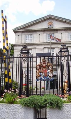 イギリス（平成20年） 英国大使館の正面（一番町） ジャパンアーカイブズ Japan Archives