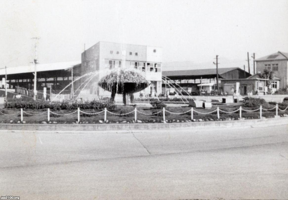 山梨県(昭和38年) 甲府・国鉄甲府駅前(JR甲府駅前) ジャパンアーカイブズ Japan Archives