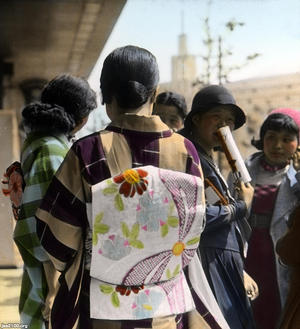 女性の生活（昭和11年）▷日本国防婦人会の兵士見送り・（伊豆修善寺駅